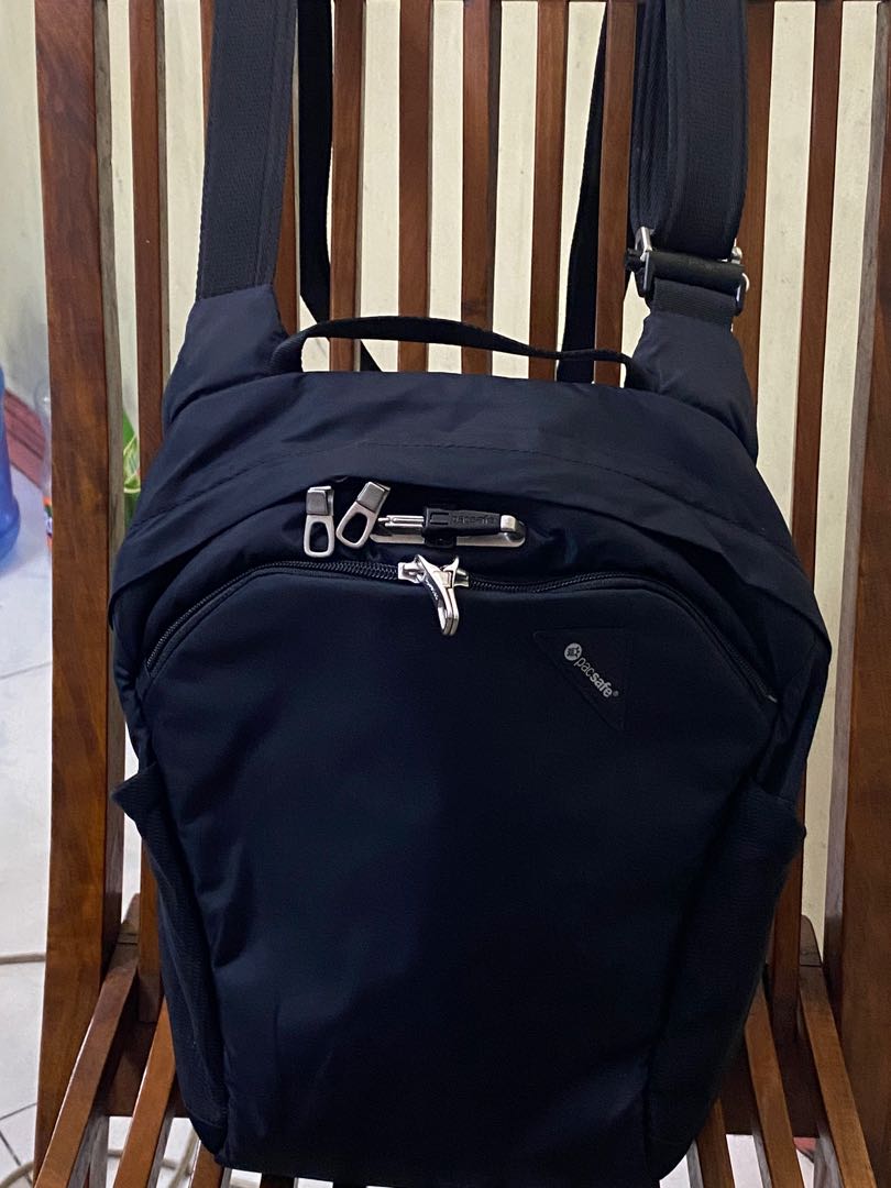 Pacsafe vibe deals 300 crossbody