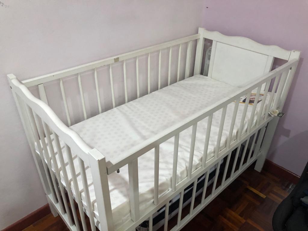 Preloved Baby Cot With Latex Mattress Babies Kids Cots Cribs On Carousell