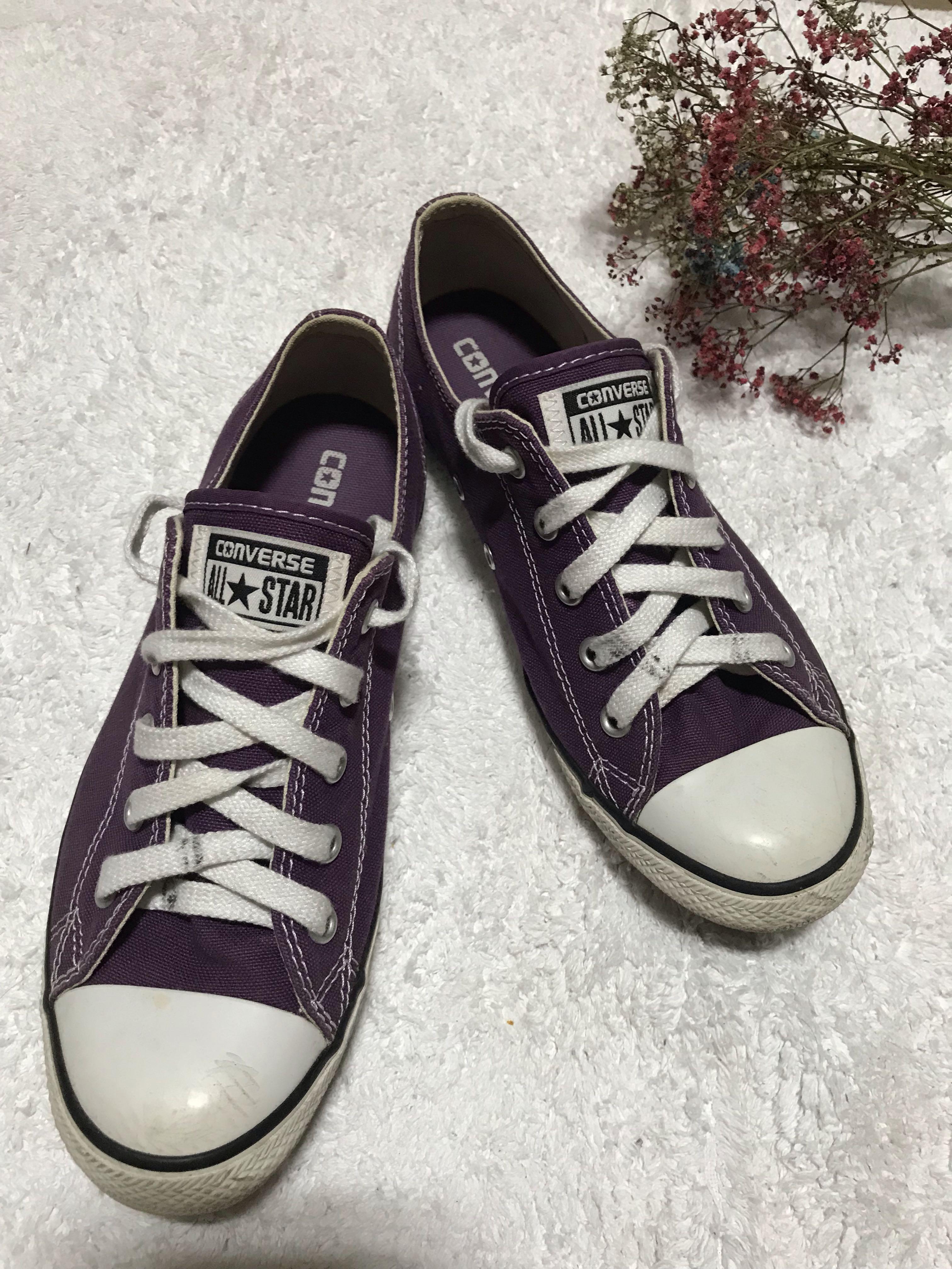 purple converse tennis shoes