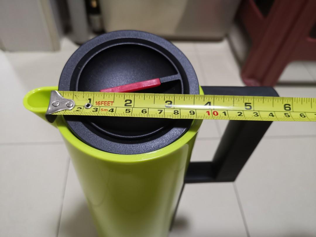 Thermal Carafe (Category: Water Bottles & Tumblers) located in Singapore. Submitted by jcloy8 (Listing ID 1020005259, Image 2). Description: Bnib.