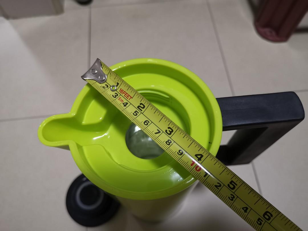 Thermal Carafe (Category: Water Bottles & Tumblers) located in Singapore. Submitted by jcloy8 (Listing ID 1020005259, Image 3). Description: Bnib.