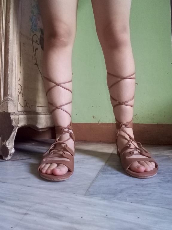 gladiator sandals that tie up the leg
