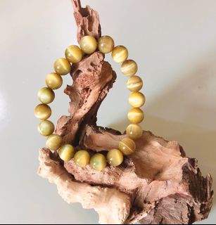 (Category: ) located in . Submitted by ezcrystals (Listing ID 1019825486, Image 1). Description: .