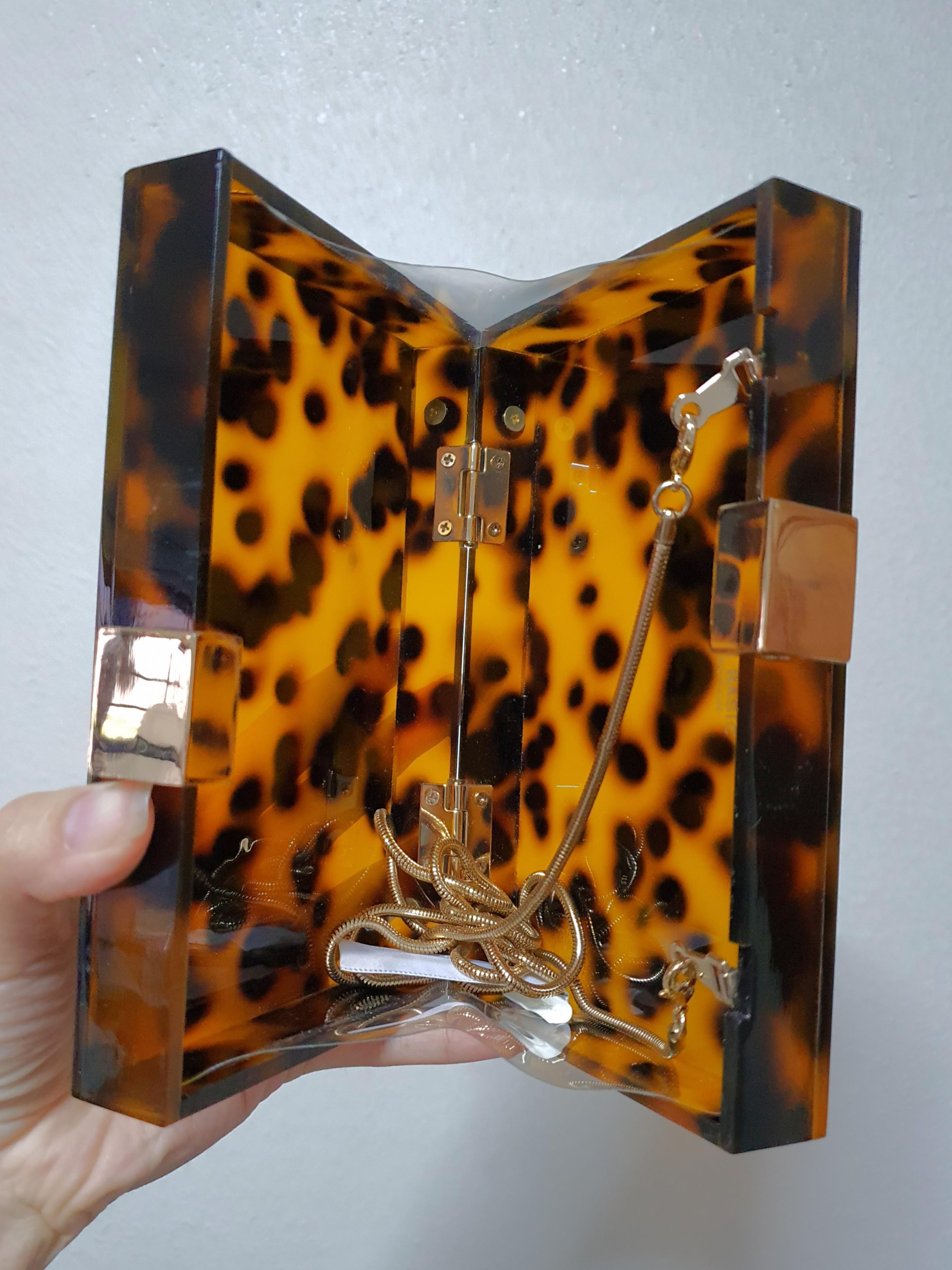 Zara tortoise sales clutch