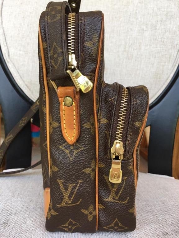 Louis Vuitton Crossbody Sling Bag - 6 For Sale on 1stDibs