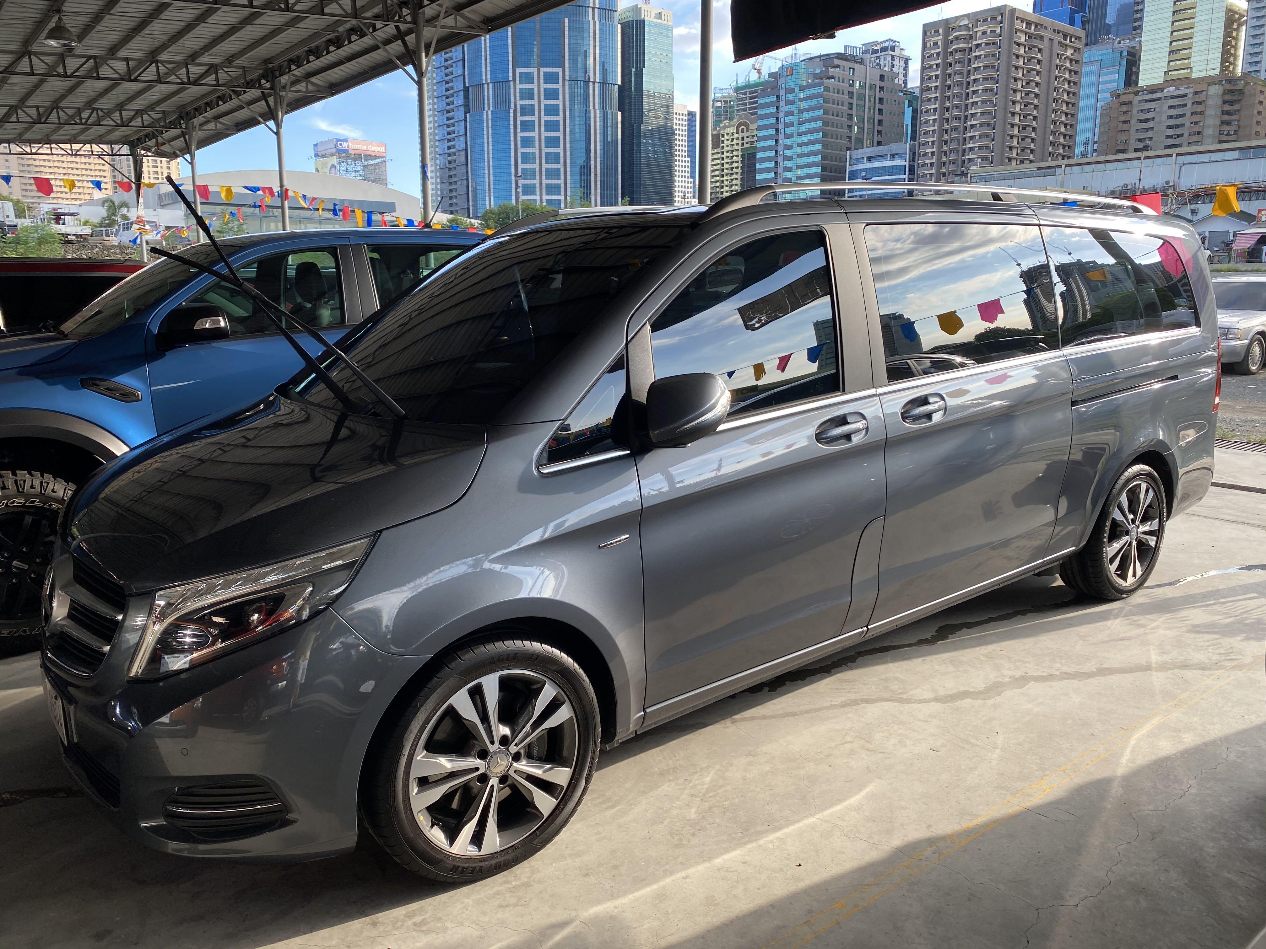 mercedes benz 12 seater