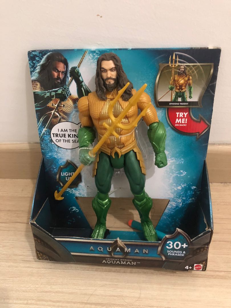 Aquaman trident strike figure top