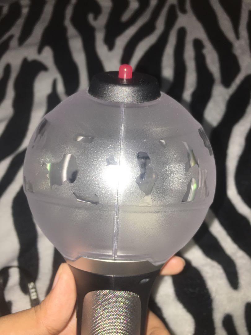 BTS Official Lightstick Army Bomb Ver 2 , Hobbies & Toys