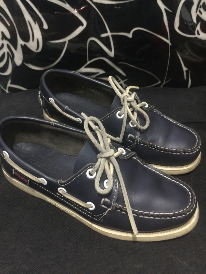 Sebago Authentic (Category: Loafers) located in Quezon City. Submitted by rmave (Listing ID 1020283295, Image 2). Description: Authentic Women’s Sebago Genuine Leather Good Condition Looks New No Flaw just sign of usage Bought from SM Mall RFS: Decluttering, Closet Clean Up Selling Price: P1,500 Last Price: P 1,000 Pick Up Fee by the buyer Location: Quezon City .