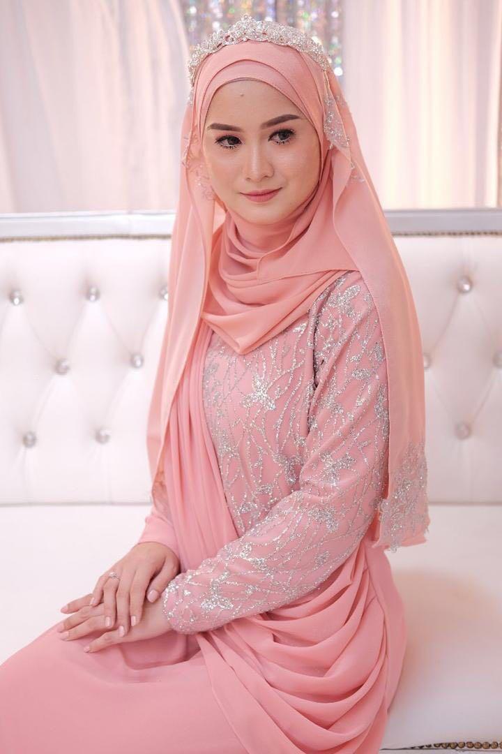Baju Tunang Nikah Murah Cantik Women S Fashion Bridal Wear On Carousell