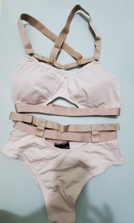 （分類：）位於 。 由 sunniie 提交（商品編號 1020055328，圖片 1）。簡介： 。