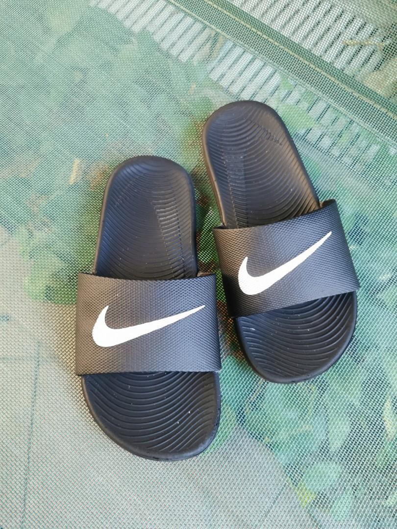 nike squeeze me slides