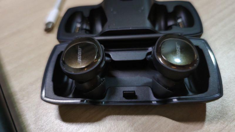 Bose Soundsport wireless headphones (Category: Headphones & Headsets) located in Manila. Submitted by barrett_young07 (Listing ID 1020221847, Image 2). Description: Rfs: upgraded to newer headphones.