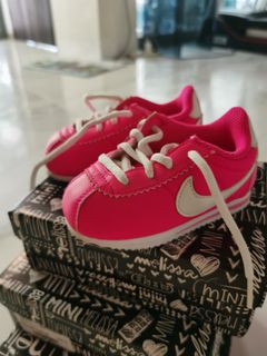 (Category: ) located in . Submitted by shopperholic16 (Listing ID 1020220330, Image 1). Description: .
