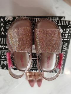 (Category: ) located in . Submitted by shopperholic16 (Listing ID 1020215556, Image 1). Description: .