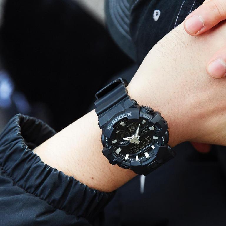 All black hotsell digital watch