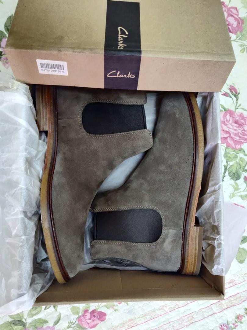 Clarkdale gobi olive store suede