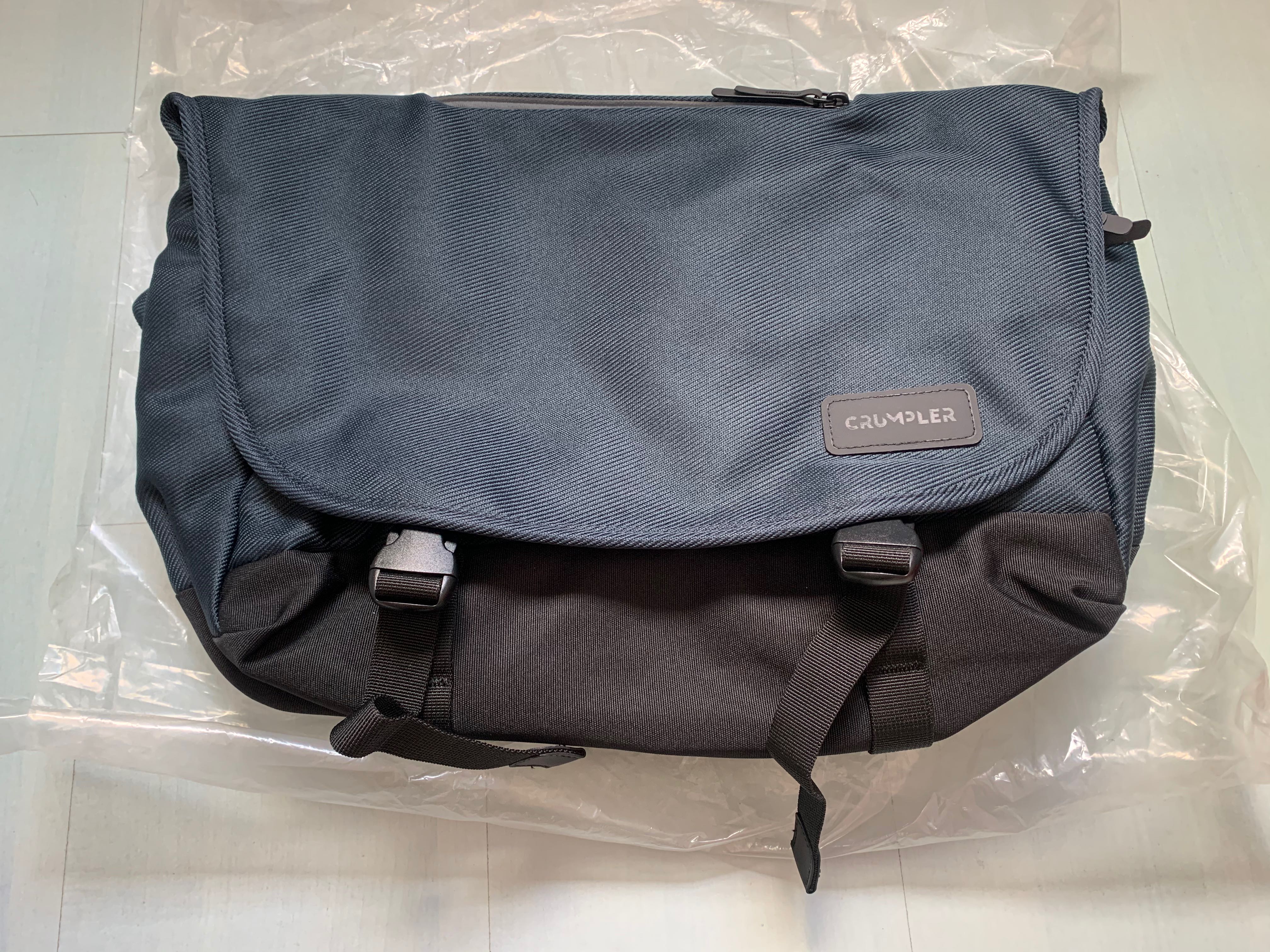 crumpler chronicler plus