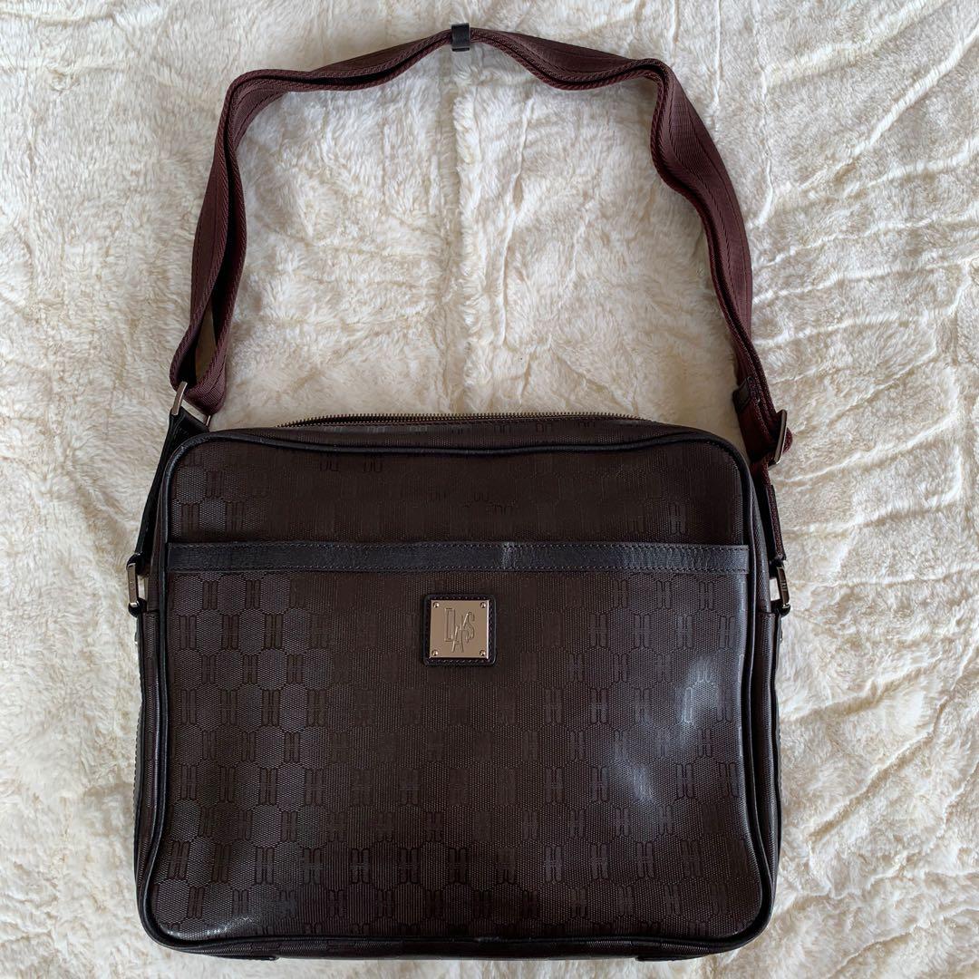 daks messenger bag