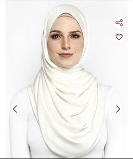 (Category: ) located in . Submitted by khalisahspreloved (Listing ID 1020174594, Image 1). Description: .