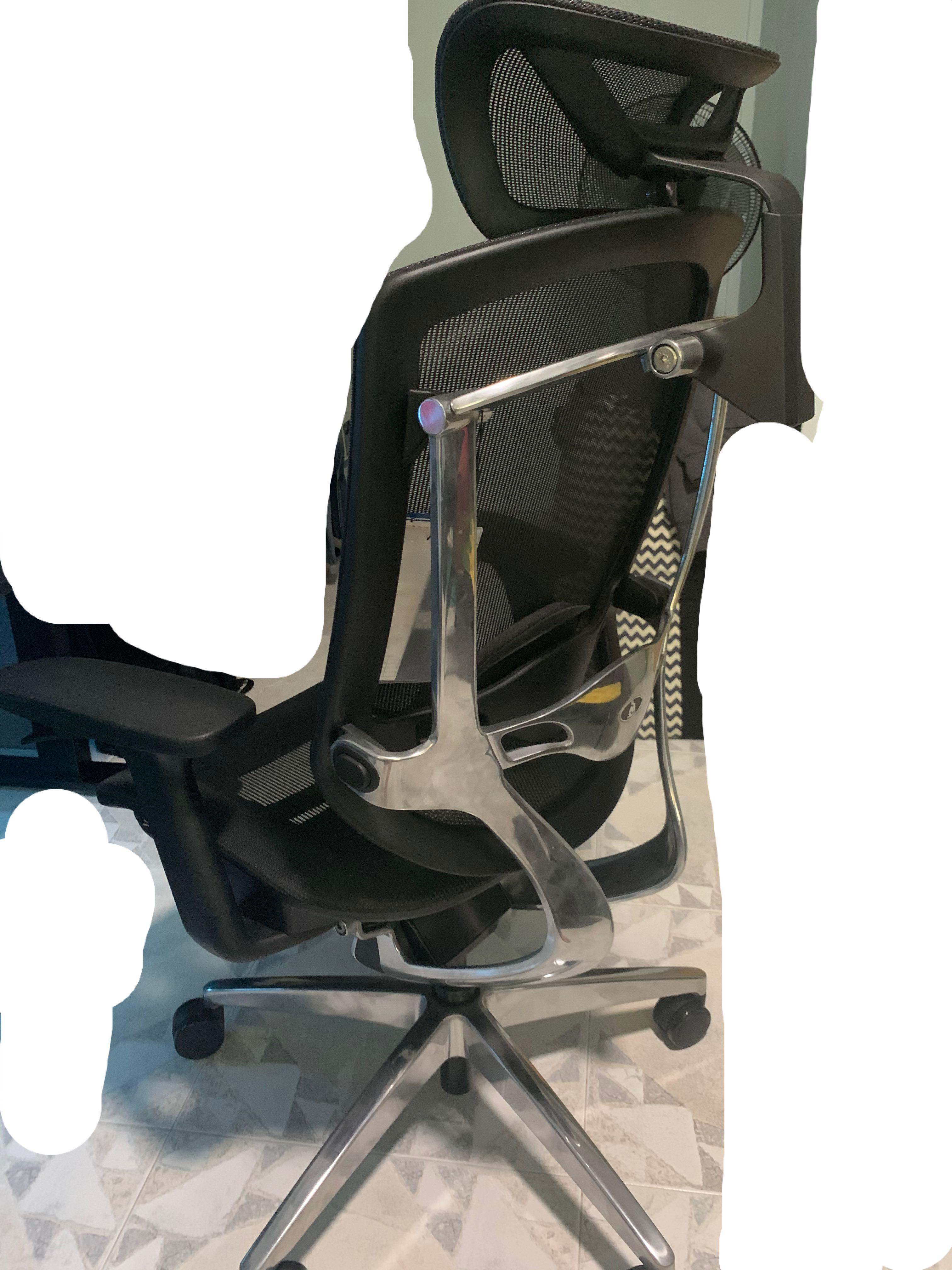 Ergonomic office chair (secretlab neuechair manufacturer), Furniture