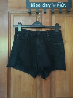 (Category: ) located in . Submitted by vaaanns (Listing ID 1020087790, Image 1). Description: .