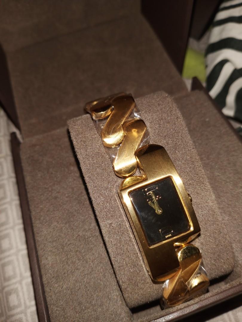 Gucci Swiss Made Gold Watch, Luxury 