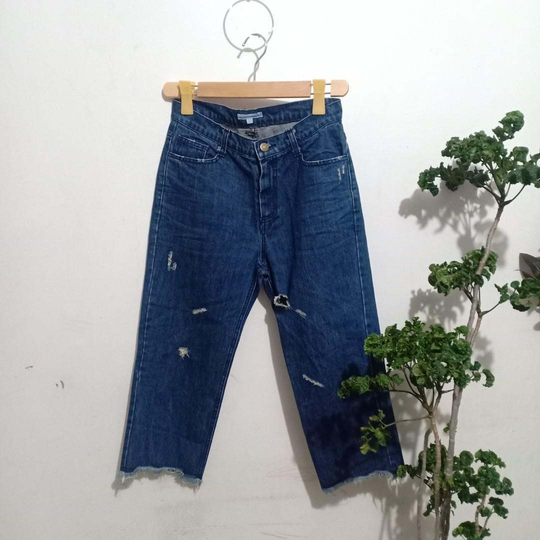 27 waist jeans