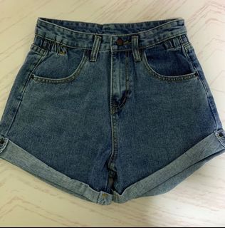 (Category: ) located in . Submitted by sunshineparlour (Listing ID 1020261484, Image 1). Description: .
