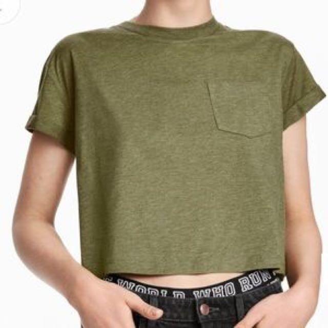 H M Crop Top Women S Fashion Clothes Tops On Carousell