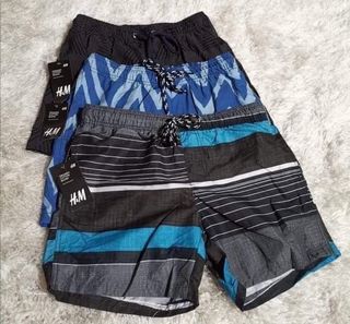 (Category: ) located in . Submitted by glimpse.closet (Listing ID 1020090643, Image 1). Description: .