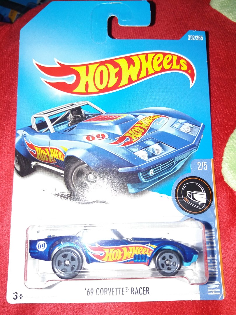 hot wheels corvette racer