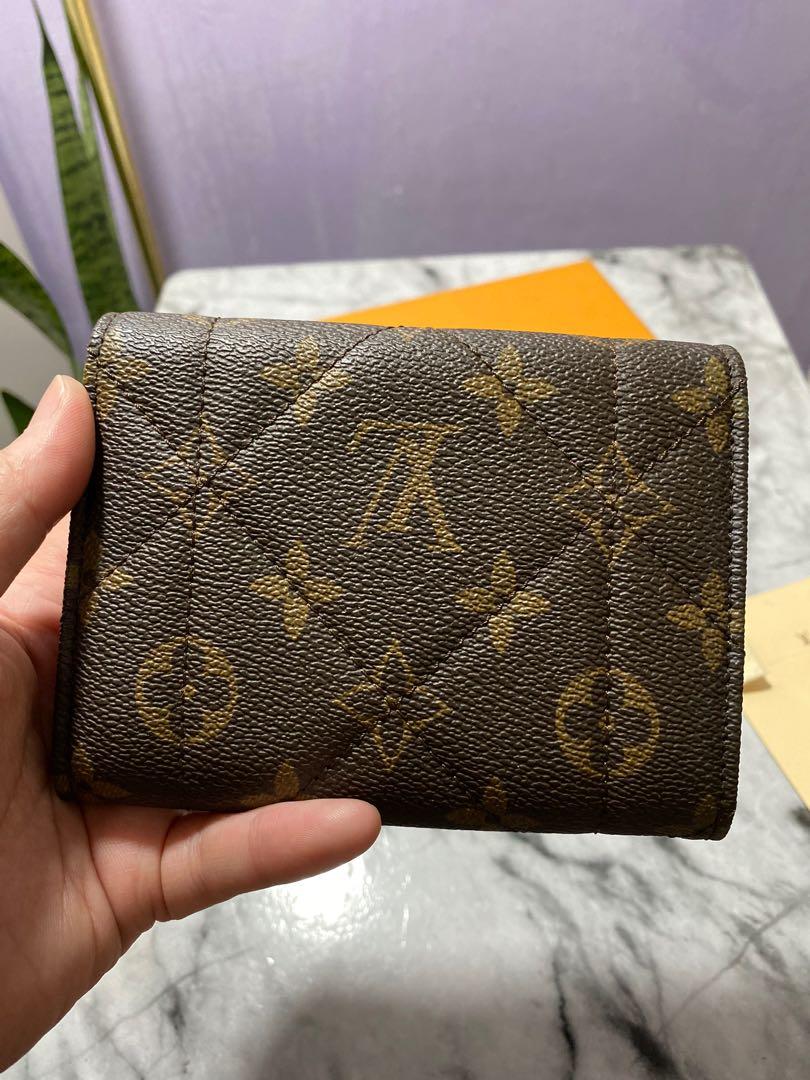 Louis Vuitton, Bags, 1 Authentic Louis Vuitton Monogram Sarah Etoile  Wallet Datecodesp2101