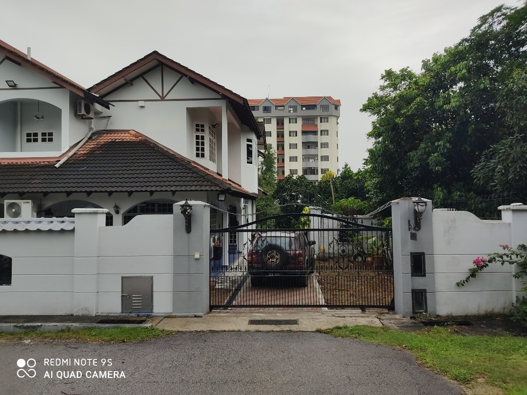Mariamah Mahmoodiah Triple Storey Semi Detached For Rent Property Rentals On Carousell
