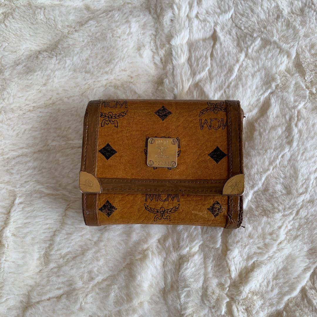 mcm cognac wallet