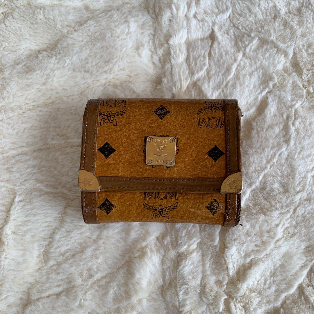 mcm wallet cognac