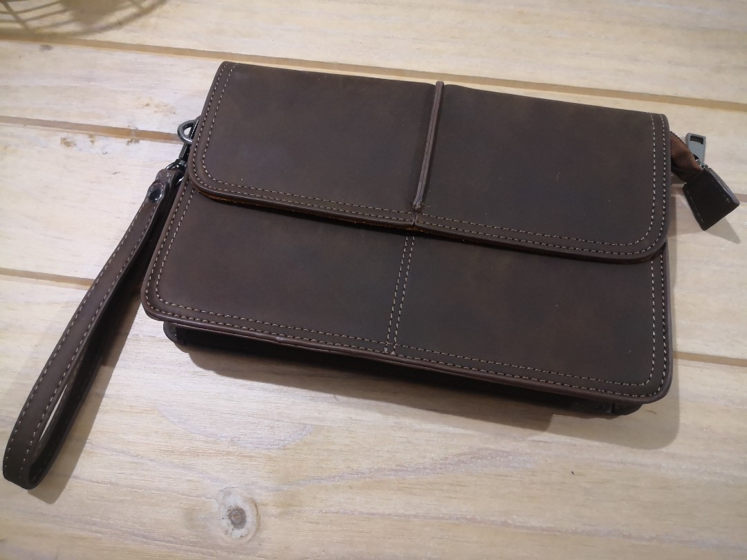 mens hand pouch