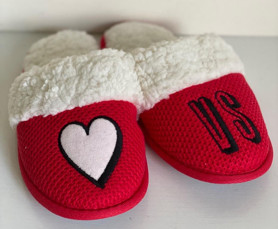 Victoria's secret hotsell slippers sale