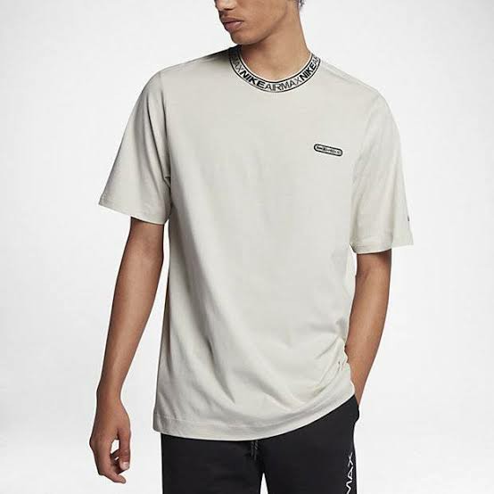 Nike Airmax lightbone Collar logo Men's Tops & Sets, Tshirts & Polo Shirts on Carousell