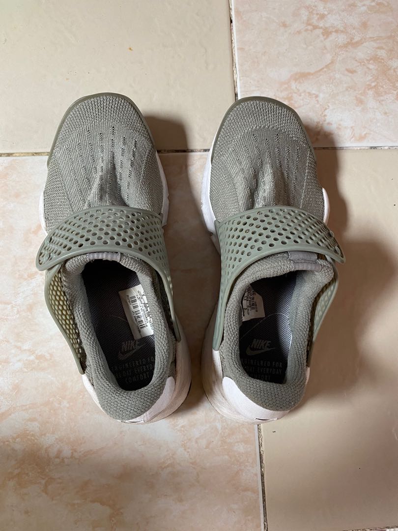 Women nike sock dart clearance