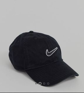 (Category: ) located in . Submitted by whatrclothes (Listing ID 1020240404, Image 1). Description: .