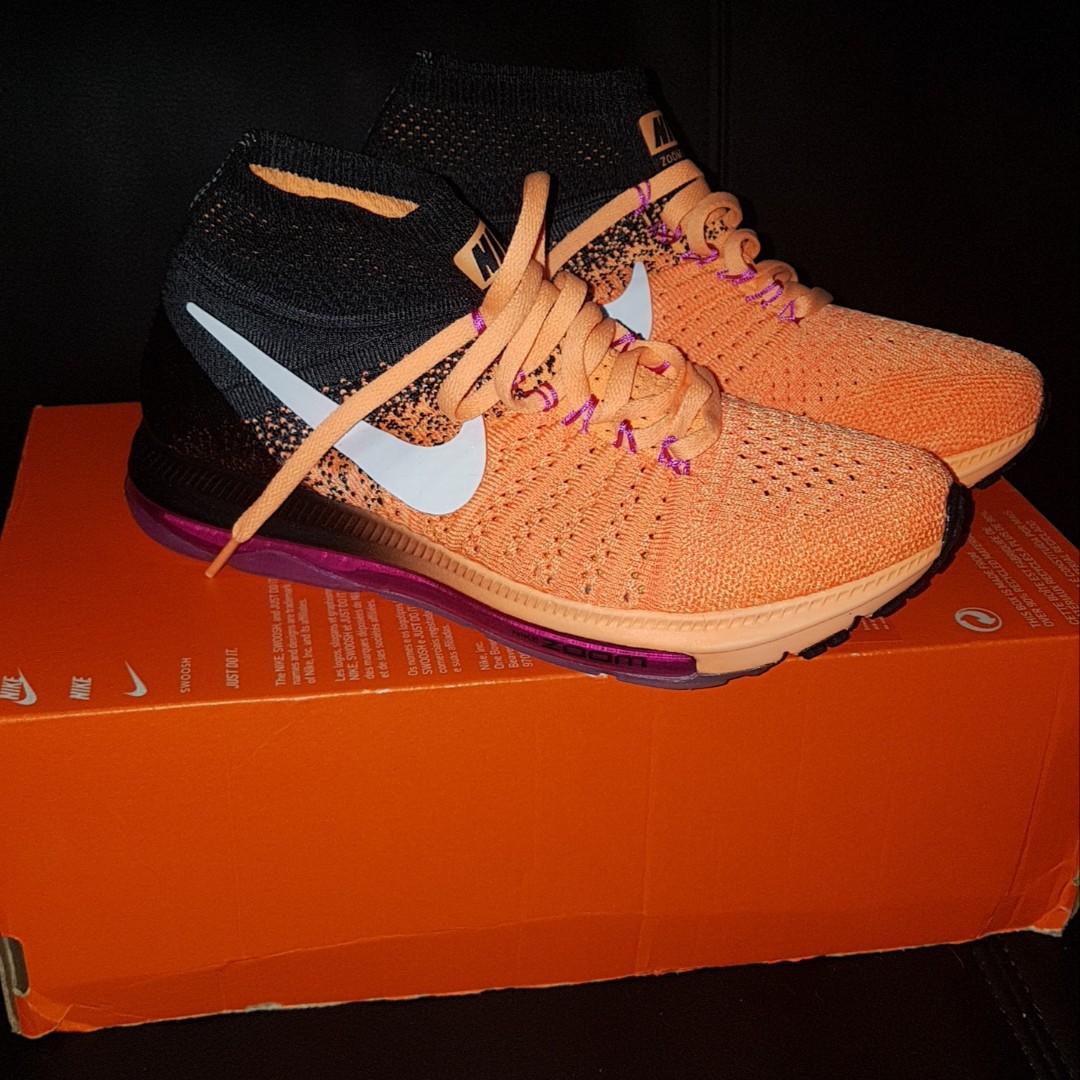 Nike Zoom All Out Flyknit - Womens (Size: 6)