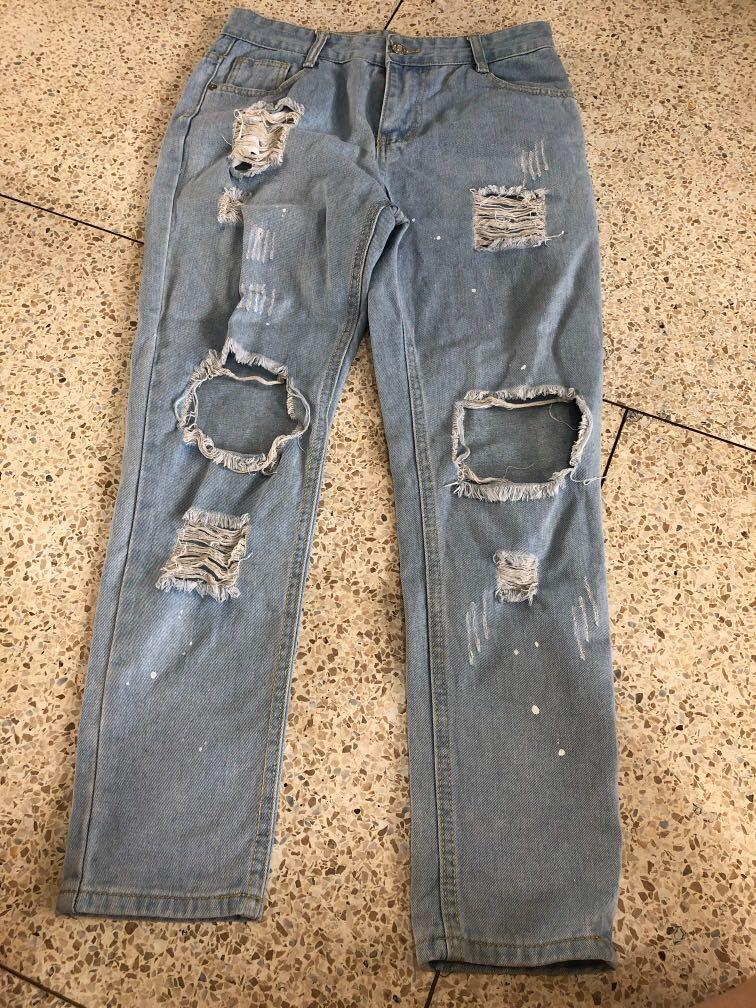 no ripped jeans