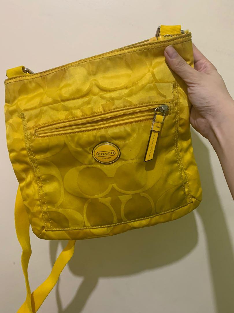 Preloved original yellow coach sling bag Women s Fashion Bags
