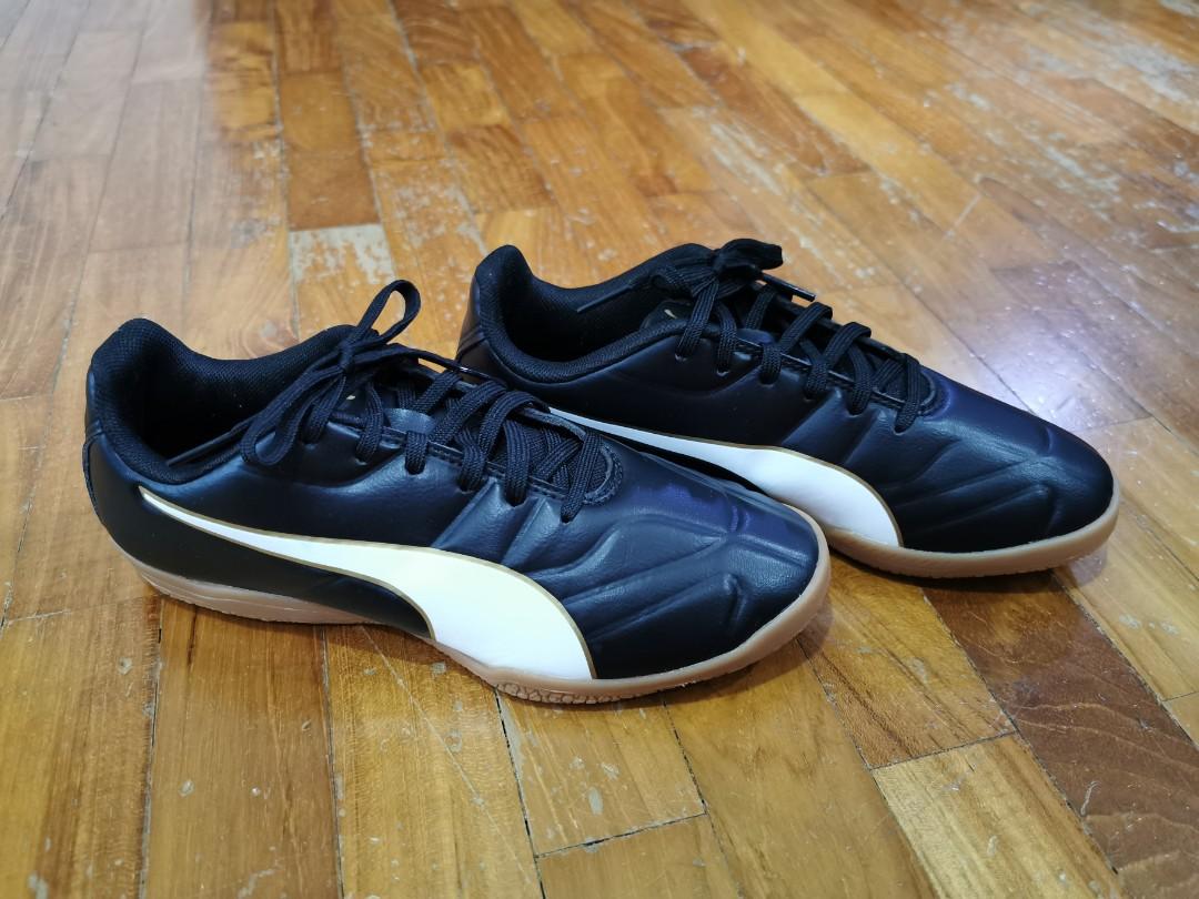 puma football indoor shoes
