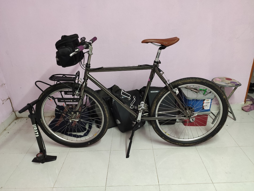 Raleigh touring sales bicycle