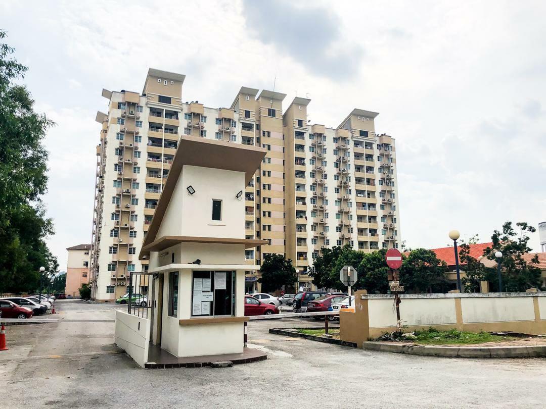 Renovated Unit Apartment Vistaria Puchong Property For Sale On Carousell