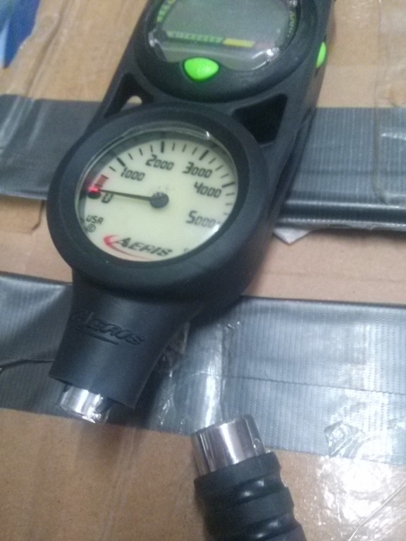 Scuba Dive computer Aerris Atmos 2 console with spg and compass +builtin dive tool, Sports