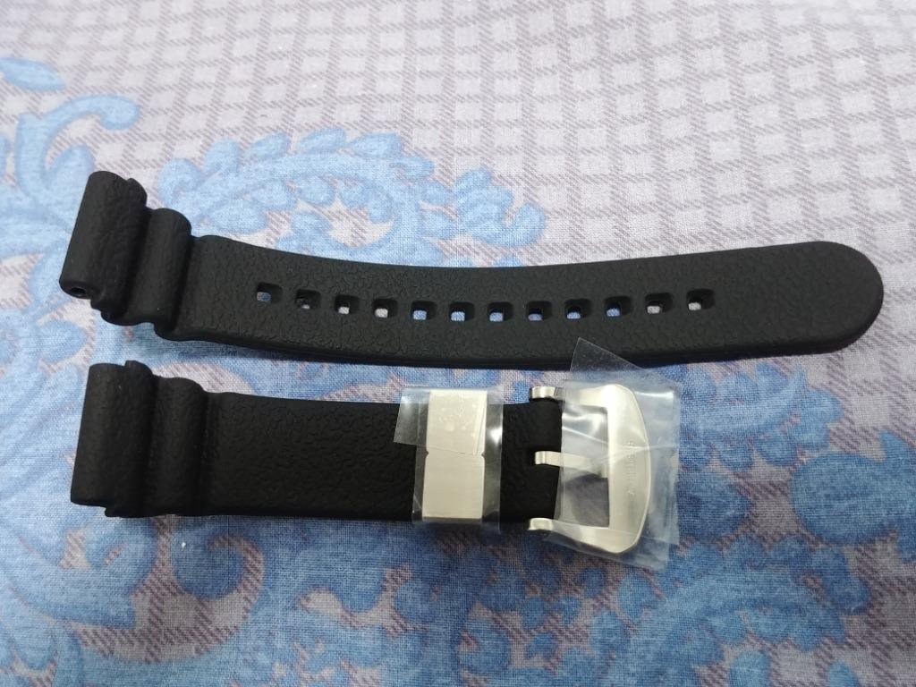 seiko R02F011J0 22mm Rubber Strap ( new , authentic , for skx , turtle etc  ), Luxury, Watches on Carousell