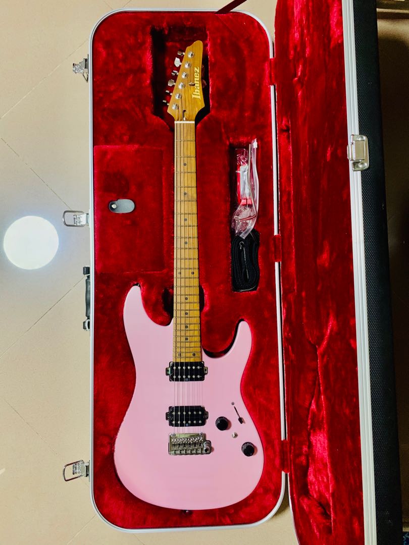 Ibanez az online pink flat